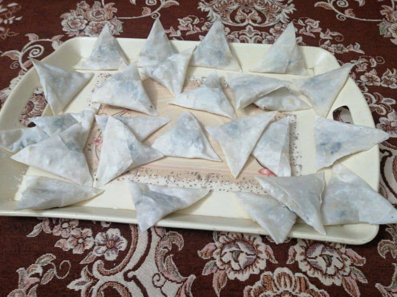 Fresh potato samosa large 0