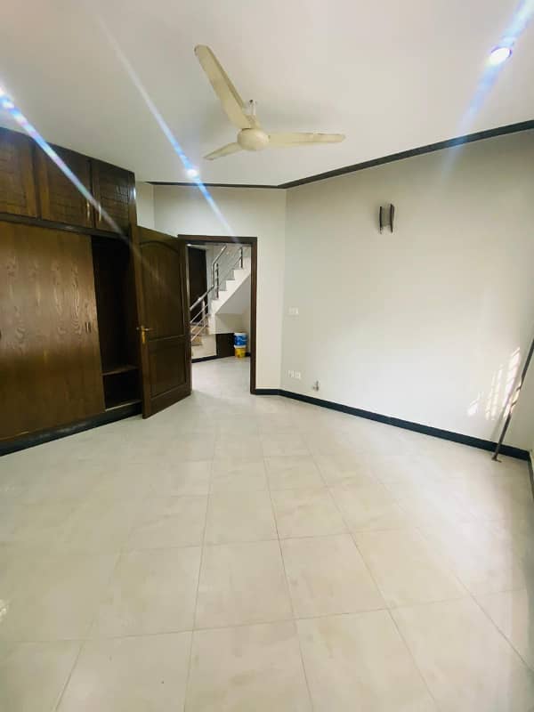 4.5 Marla (25x40) Beautiful House for Sale in G-13, Islamabad 16