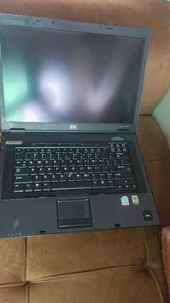 HP Compaq nc 8430