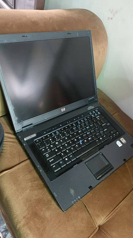 HP Compaq nc 8430 2