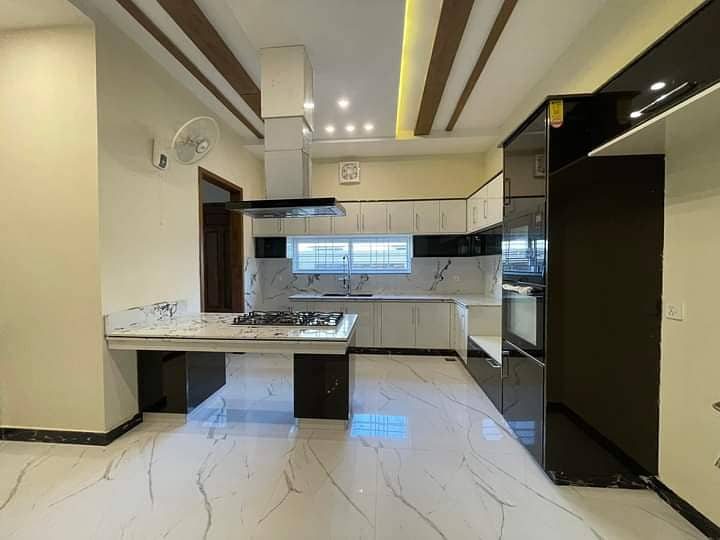 One Kanal Brand New House Available For Sale In Dha Phase 7 Prime Location 16