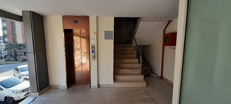 Apartment for rent in bahria town phase 4 Civic centre 2