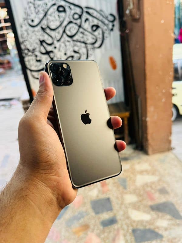 Iphone 11 Pro Max 512GB Approved Complete Box 9