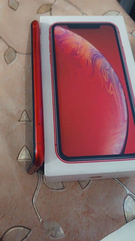 iphone xr pta approved with box 3