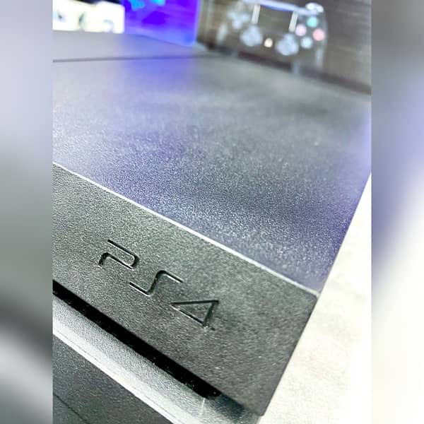 PlayStation 4 500 Gb 2