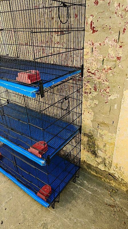 Master 8 portions folding cage for sale in a very good condition 1