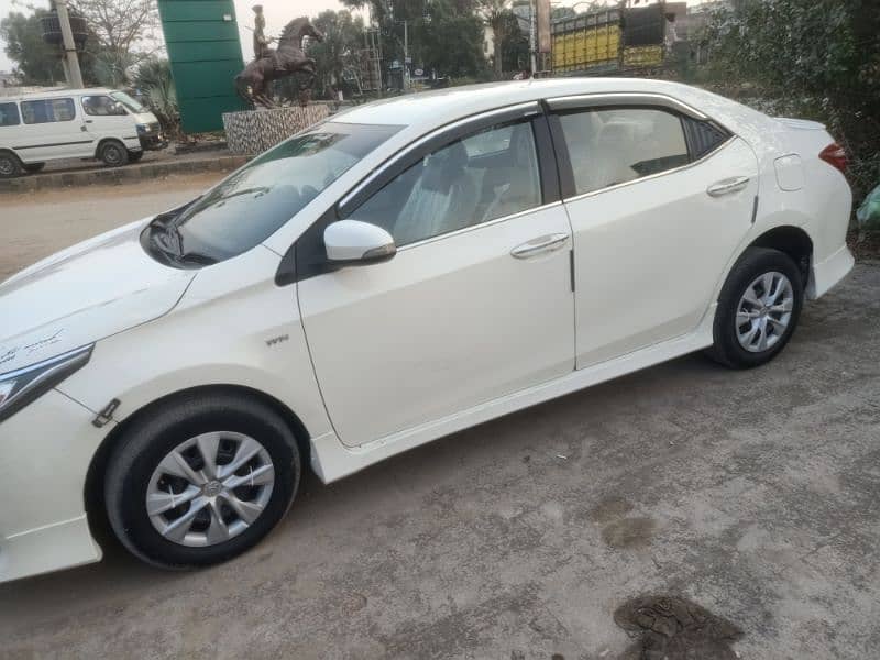 Toyota Corolla XLI 2015 5