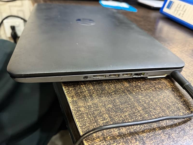 hP EliteBook 3