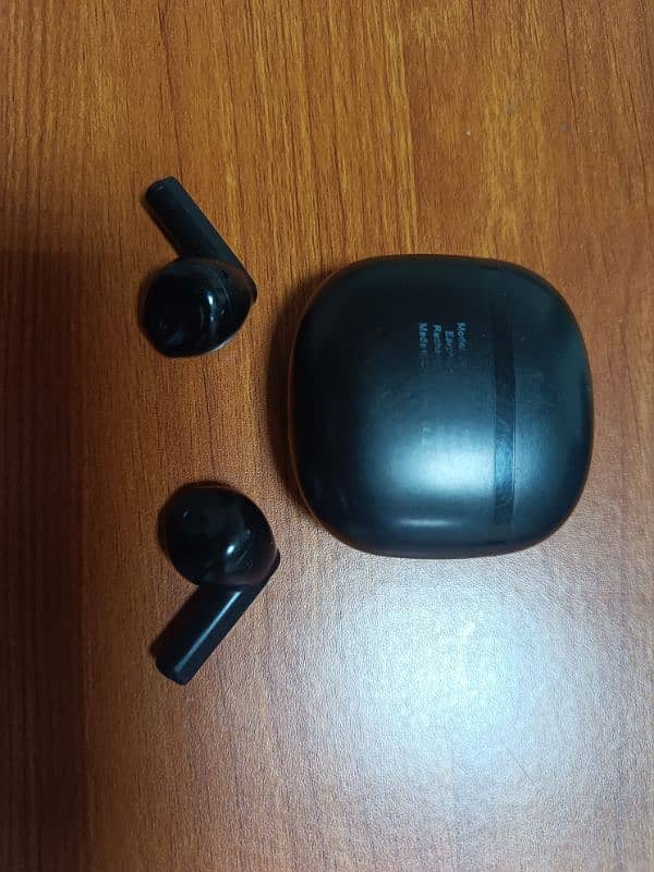 JOYROOM Jr-tl11 wireless earphones type c water resistant good cond 2