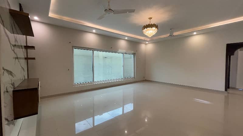 kanal full house available for rent in bahria enclave Islamabad 8