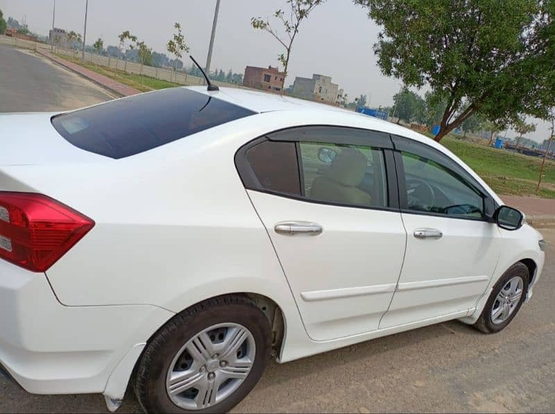 Honda City Automatic available for Rent 8