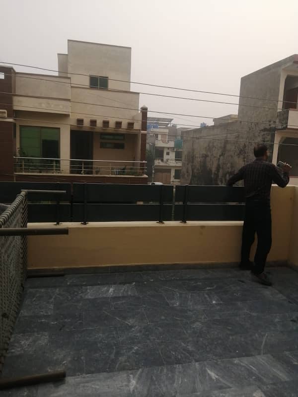 8 marla owner built house for sale in Johar town Lahore 2