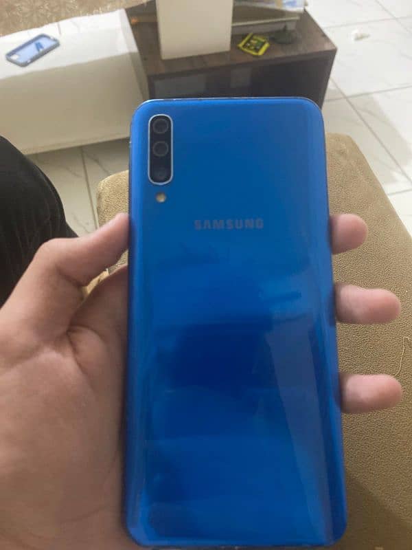 samsang galaxy A50 1