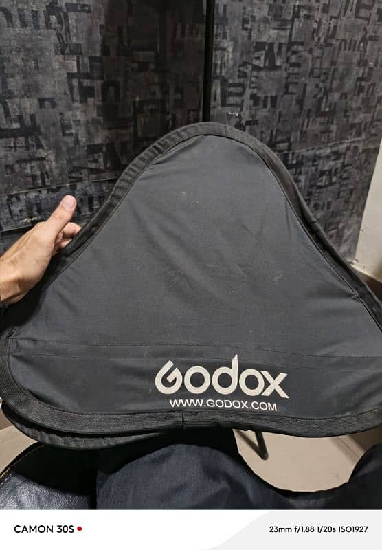 SoftBox Godex with stand 0