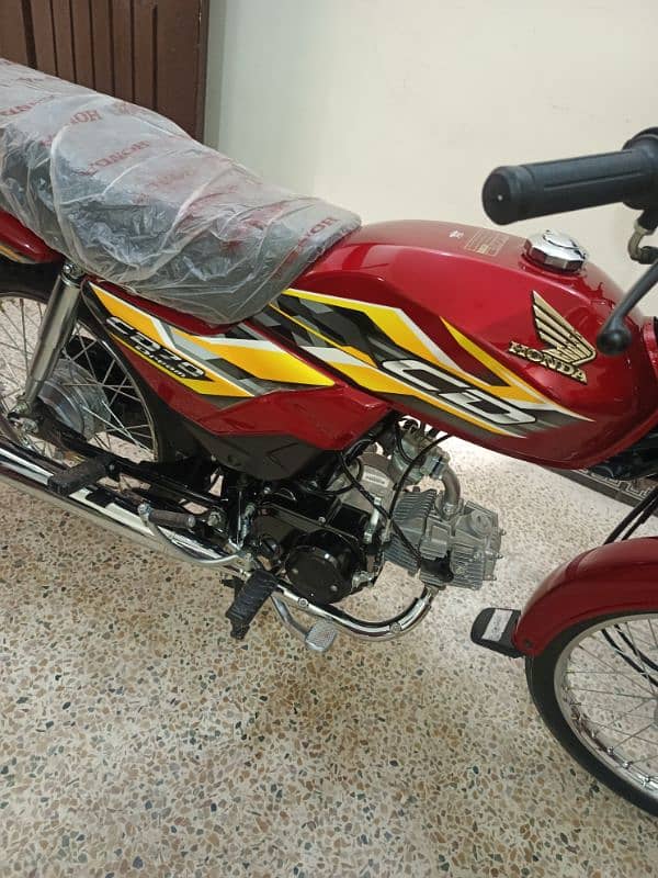 Honda Dream 70 CC Red Model 2025 Mob# 03339715003 4