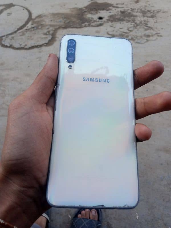 Samsung a70 6gb ram 128gb mamry 2