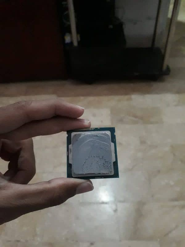 CORE I5 4TH GEN PROCESSOR WITH INTEL HEATSINK 0