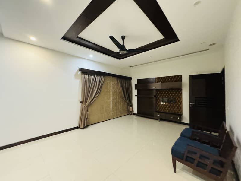 1 Kanal Full House Available For Rent in Sector C Bahria Town Lahore 3