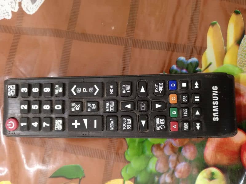 Original Samsung LED TV 32 Inches Simple Made in Egypt With Remote 6