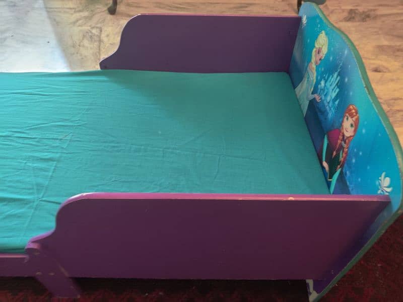 FROZEN bed for girl with mattress 1