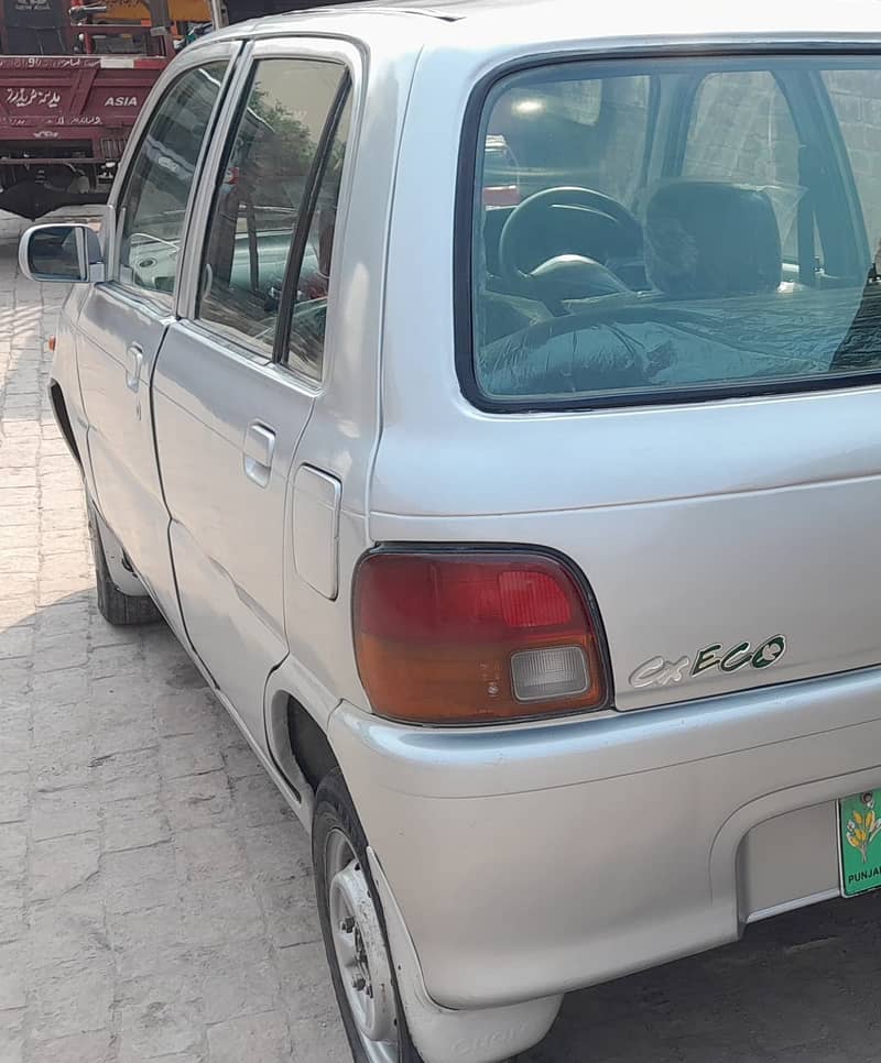 Daihatsu Cuore 2001 10