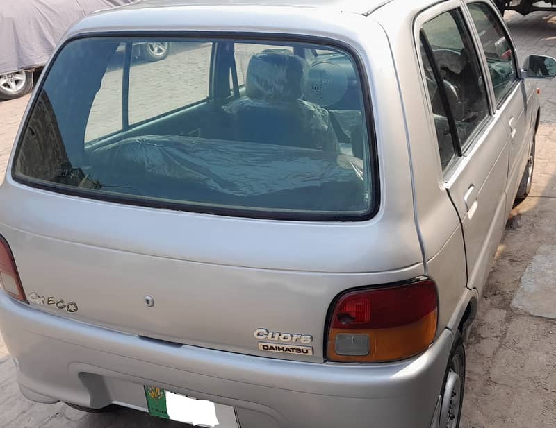 Daihatsu Cuore 2001 11