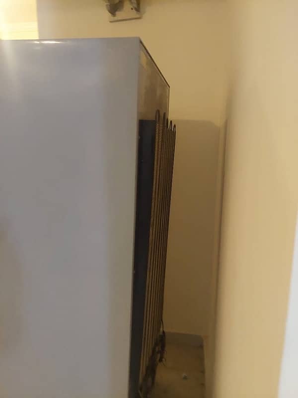 Dawlance Used Fridge Good Condition 5