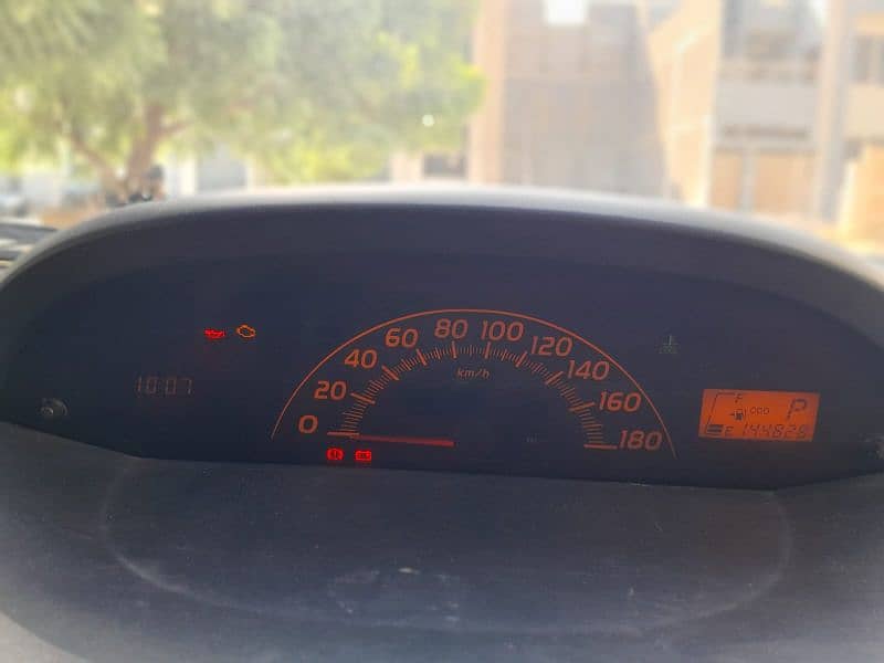 Toyota Vitz 2008 urgent 2