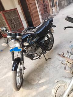 Suzuki GS 150 2020