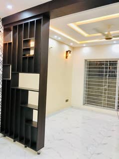 05 MARLA HOUSE FOR SALE LDA APPROVED GAS AVAILABLE IN EASTERN BLOCK PHASE 1 BAHRIA ORCHARD LAHORE