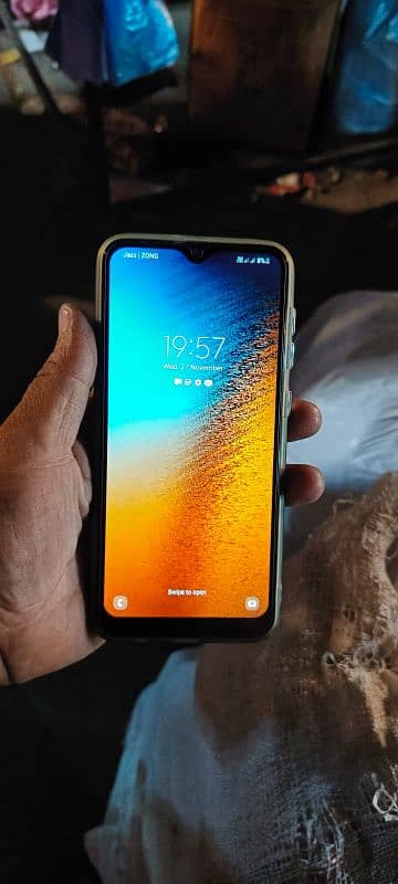 samsung Galaxy A30 phone condition saf hai 7