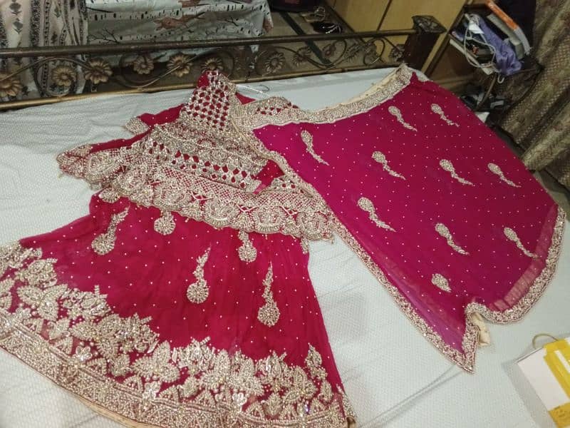 40000 price of New bridal lehenga in new condition 1