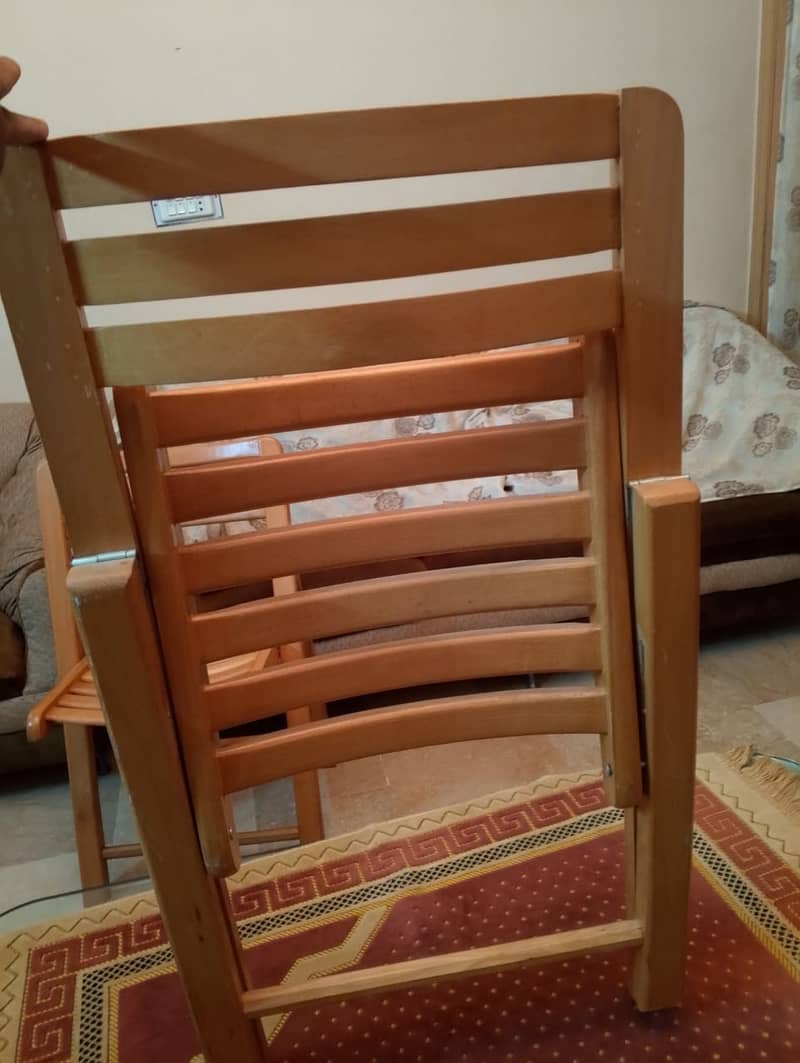 Beechwood Folding Chairs 2