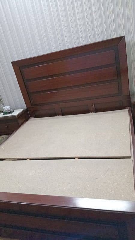 King Size Bed (Without Mattress) 1