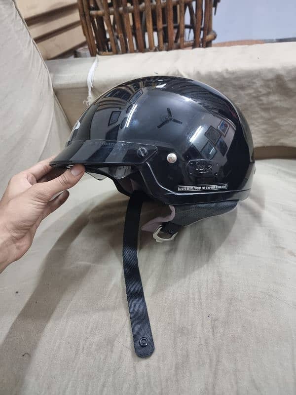 hjc is 2 motor cycle helmet 1