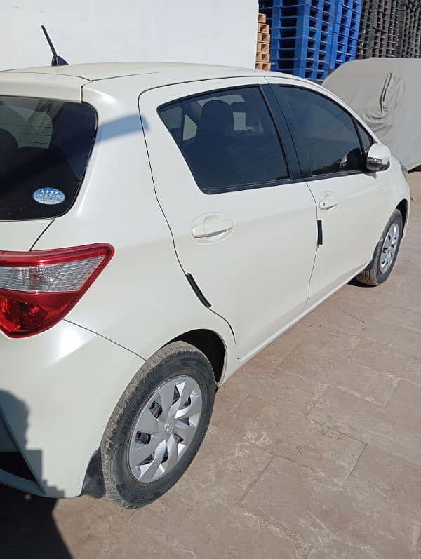 Toyota Vitz 2018 5