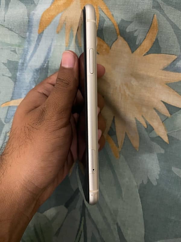 Iphone 11 dual pta approved 64gb 6