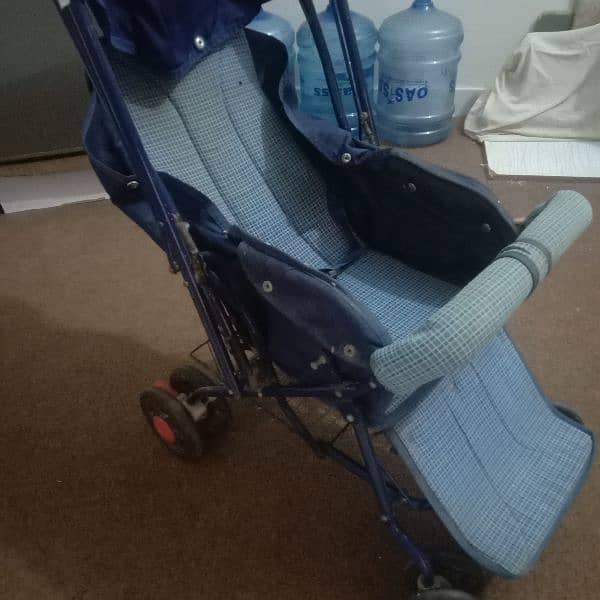 pram for sale one hand used good condition 2