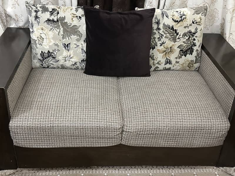 Sofa set for sale 3