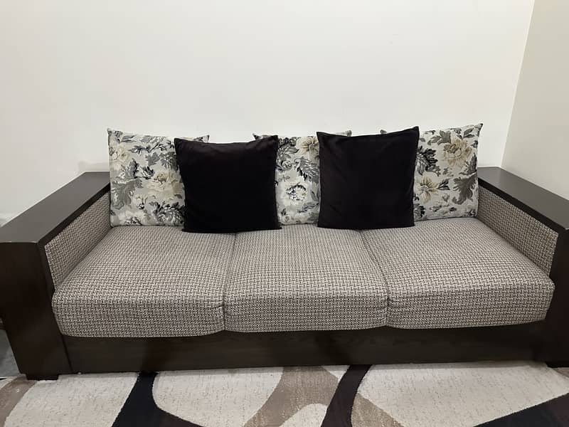 Sofa set for sale 4