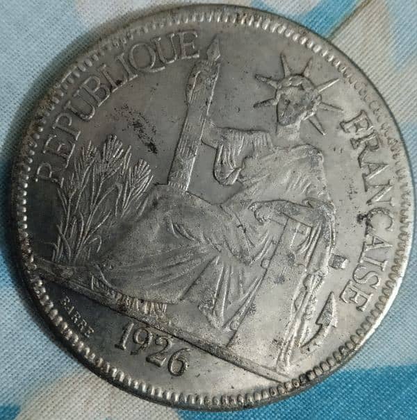 Old coin (INDO-CHINE FRANCAISE) 0