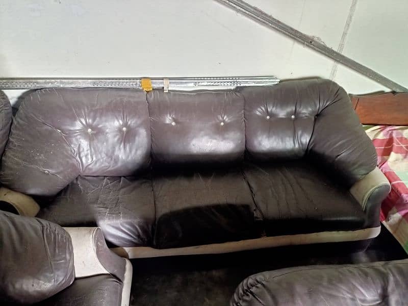 7 seater sofa 0