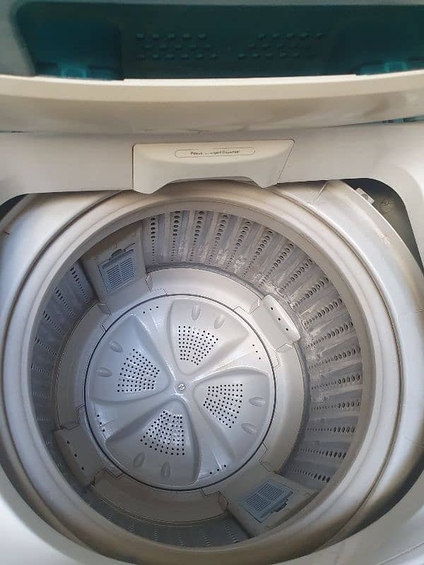 Haier Automatic washing machine 1