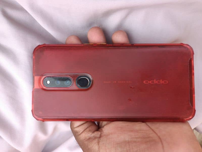 Oppo f11 pro 0