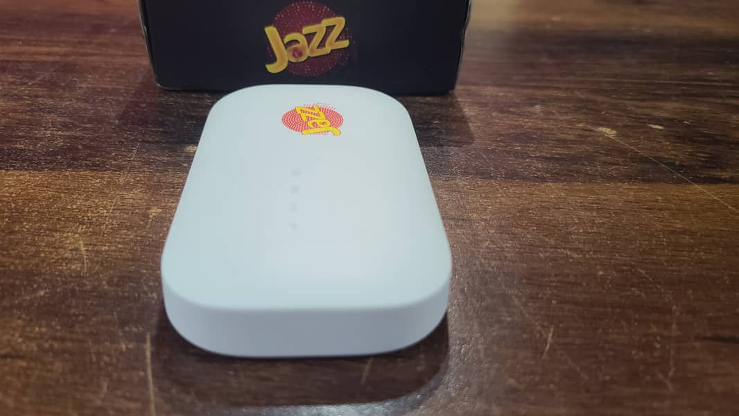 Jazz 4g device Portable WiFi All Sim Working Latest model 6