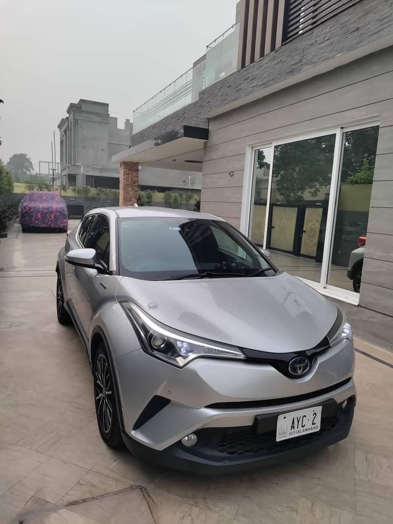 Toyota C-HR 2016 Hybrid 7