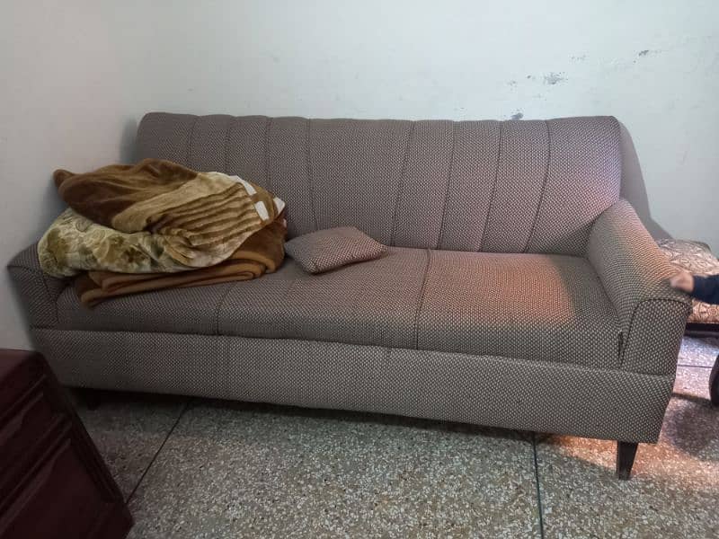 3 Seater Used Sofa 0