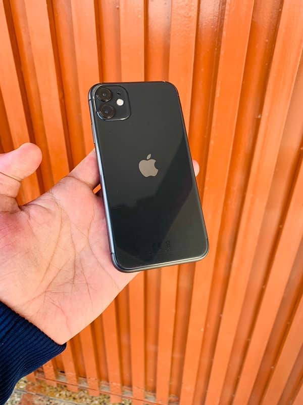 Apple IPhone 11 5