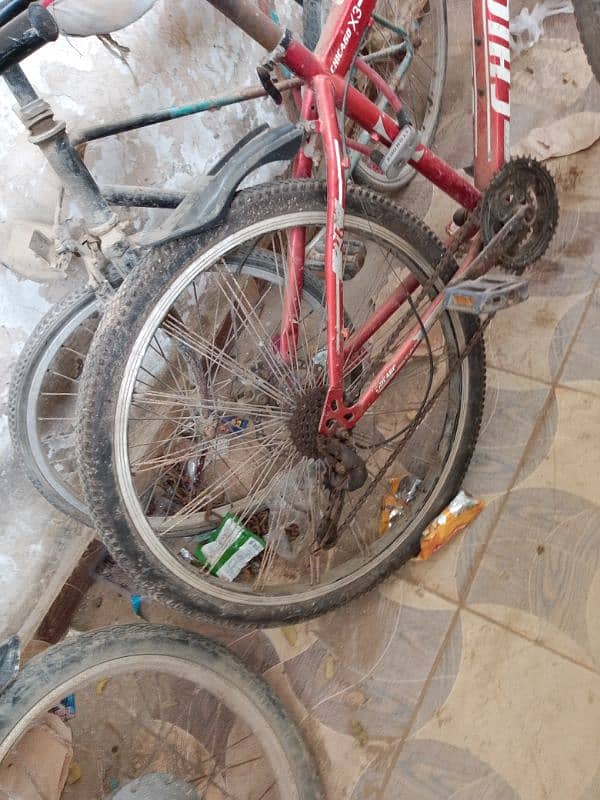 bicycle in excellent condition all ok 7