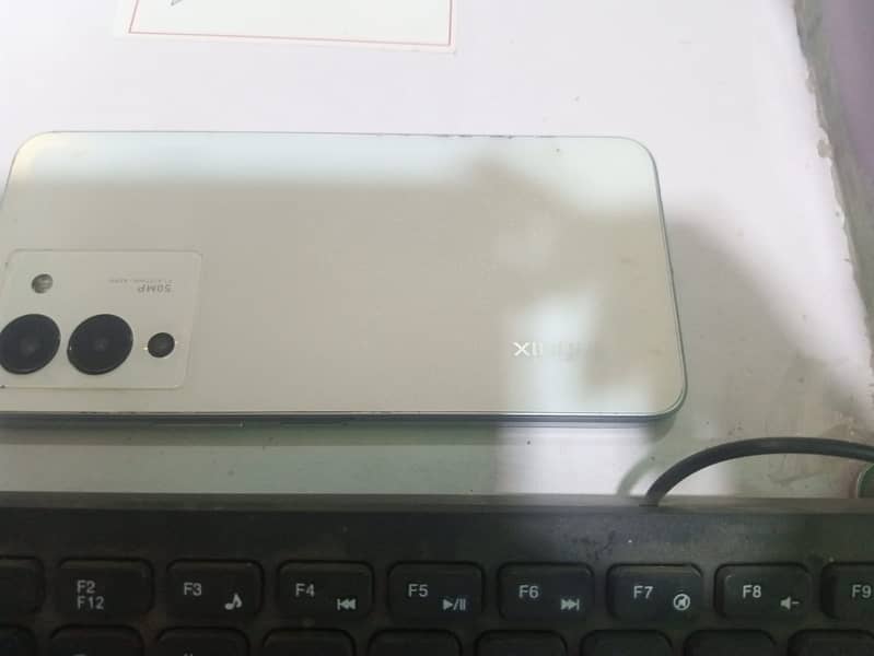 Infinix note 12 charger,box ok 1